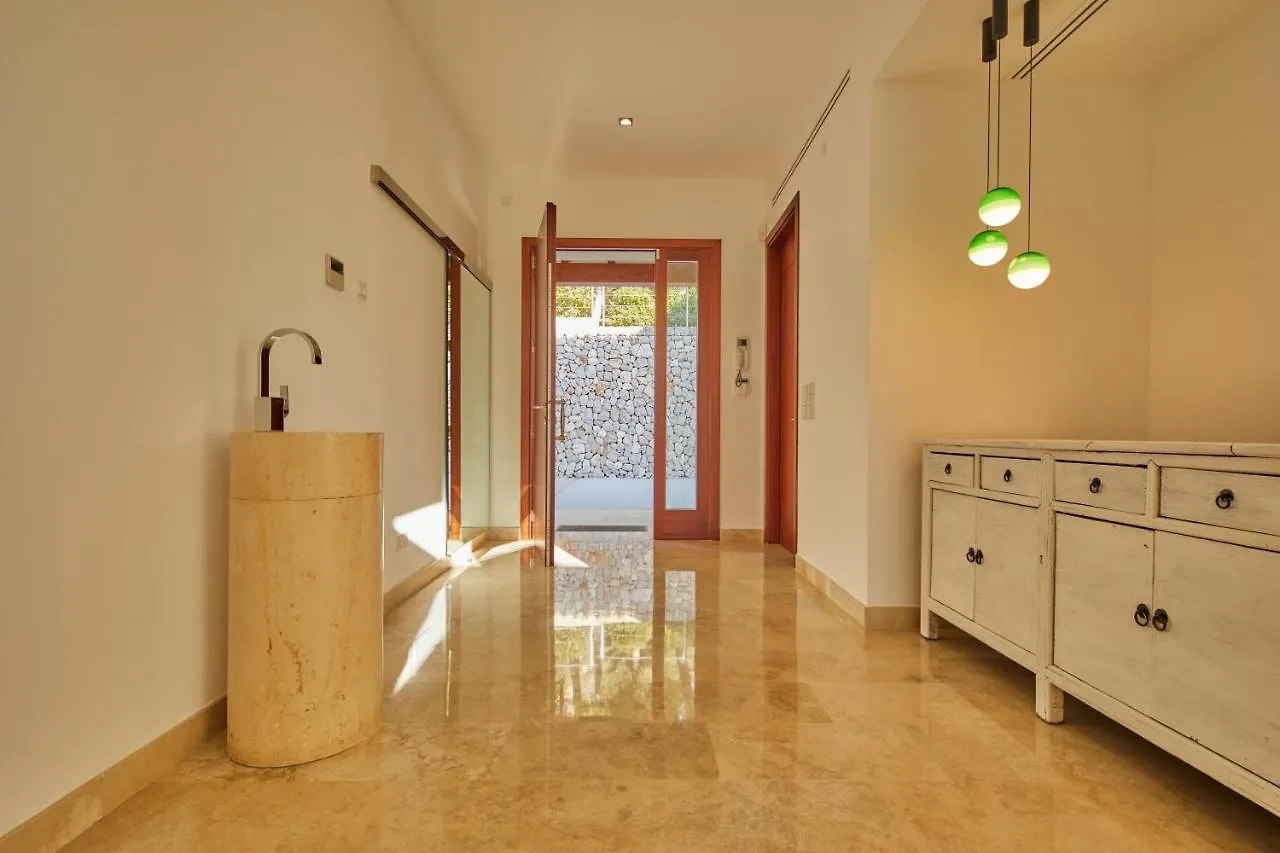 Villa Ruby By Cap Vermell Estate 까냐멜