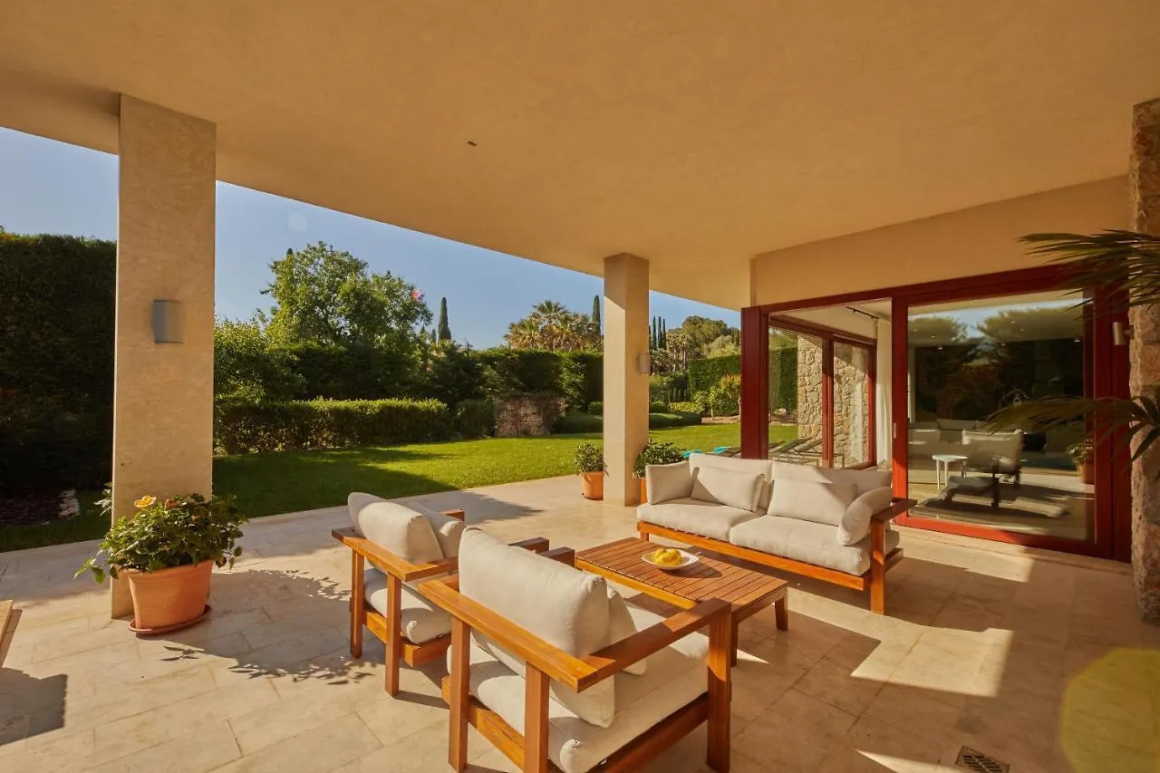 Villa Ruby By Cap Vermell Estate 까냐멜
